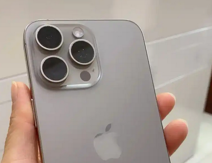 龙凤iPhone15序列号查询分享如何查找苹果15手机序列号的位置